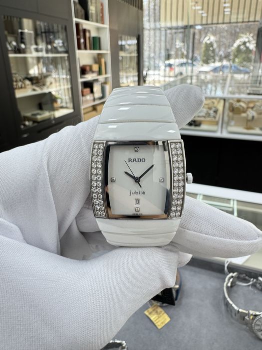 Женские Часы Frederique Constant С бриллиантами 0.5карат