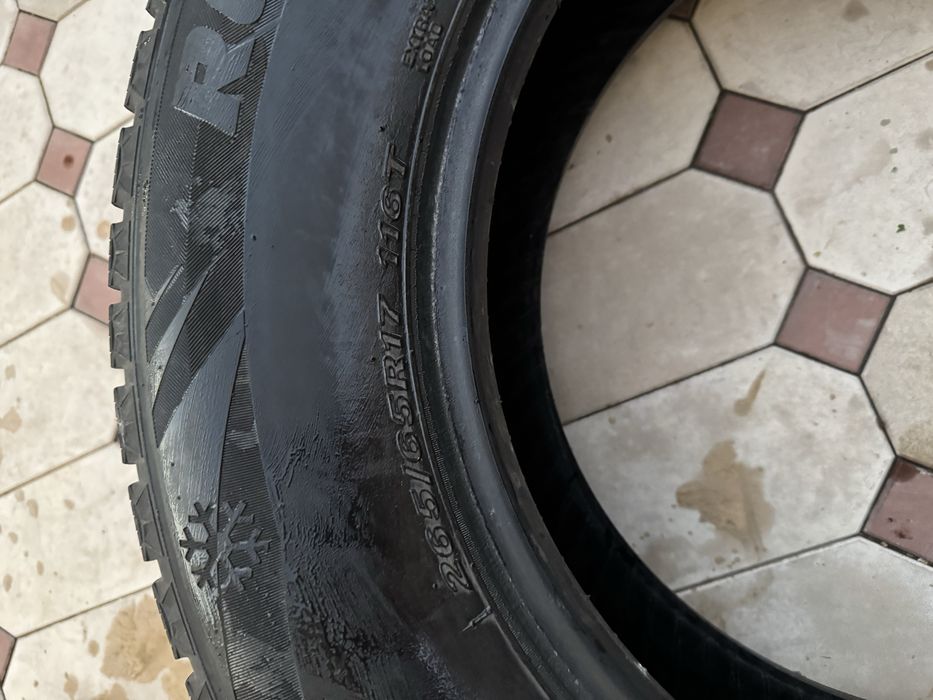 Зимняя резина Б/у на Prado