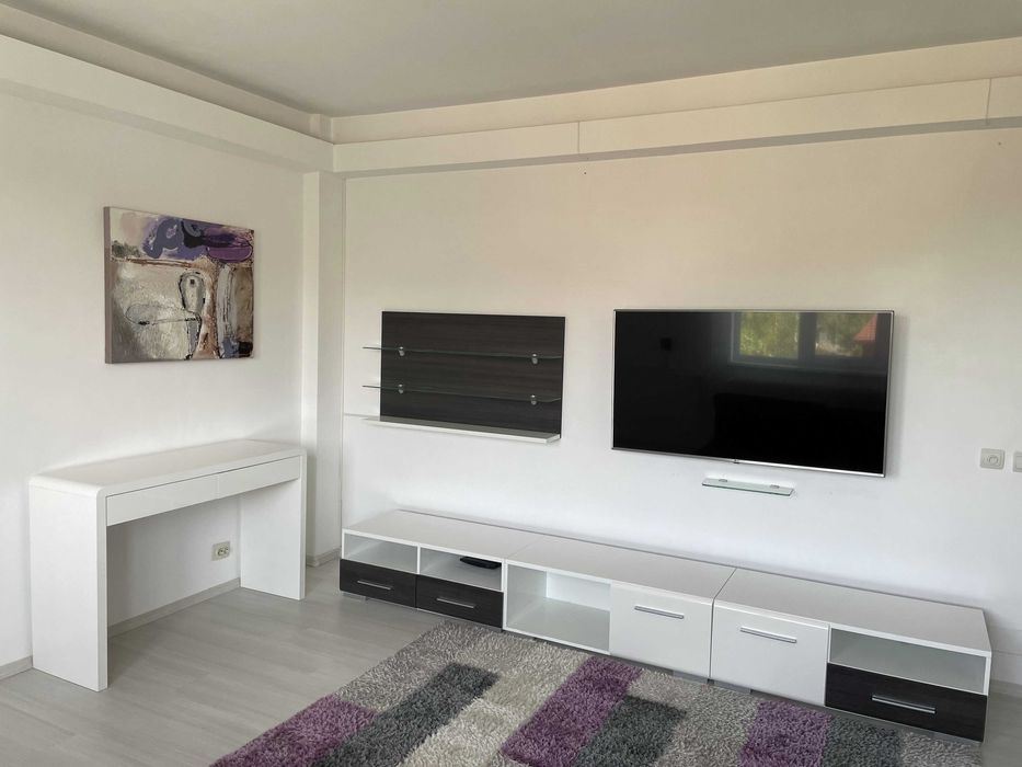 De inchiriat ap. 2 camere, et. 2, decomandat, 62 mpu, parcare, in Rosu