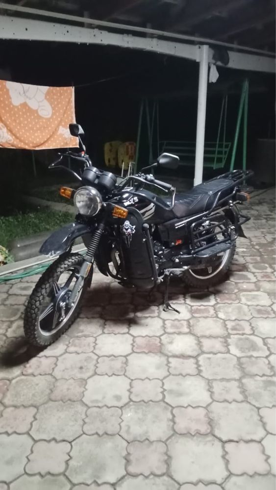 Продам мотоцикл 200 куб