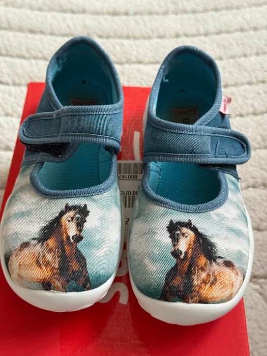 Детски пантофи на марката Superfit