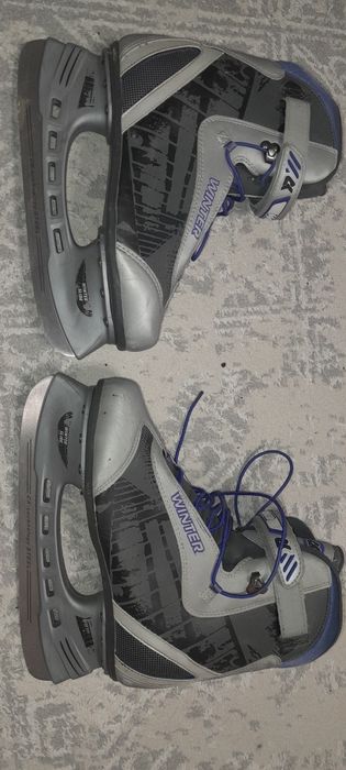 Коньки в хорошем состоянии размер 40