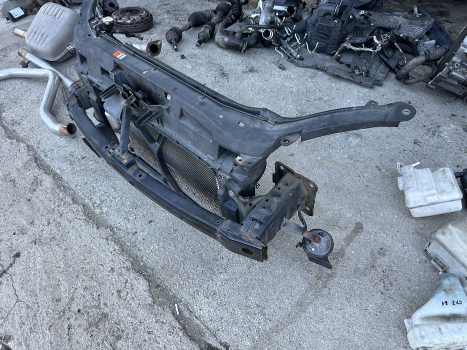 Преден панел/Очиларка за Мазда 5!