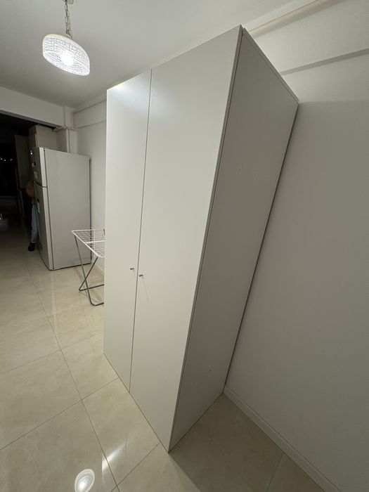 Dulap cu 2 usi culoare gri deschis