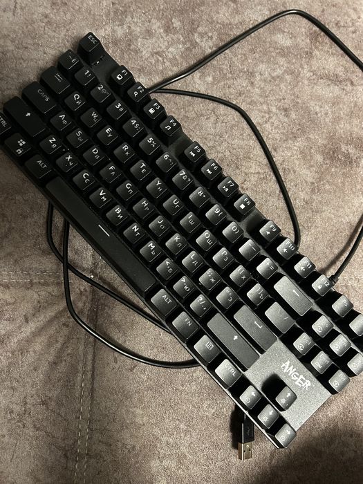 Продам игровую клавиатуру