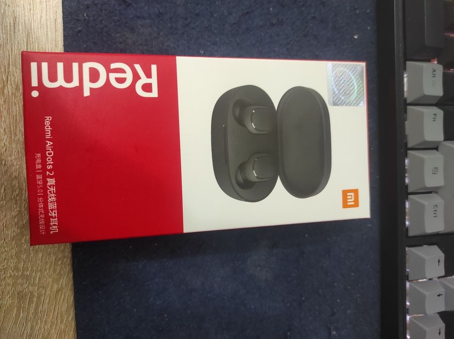 Продам беспроводные наушники Redmi airdots 2