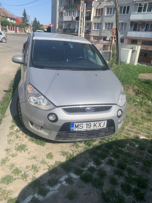 Vand sau schimb  ford s-max 2.0 tdci 140 hp