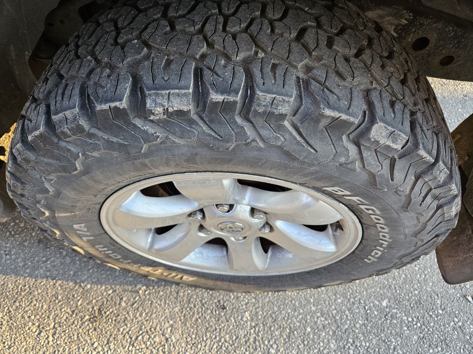 Гуми BF Goodrich 265 65 17 dot 07/19