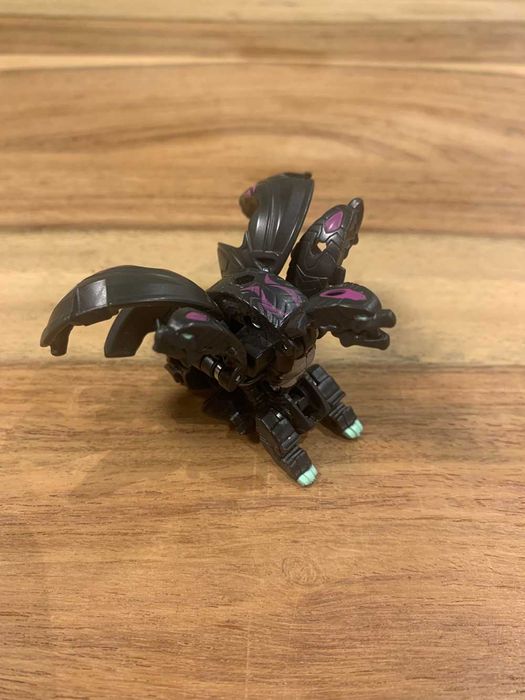 Bakugan комплект (4 фигури) – оригинални бойни топки с трансформация