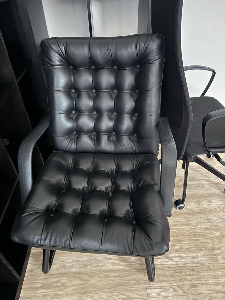 Set complet birou- ideal pentru antreprenori care lucreaza de acasa