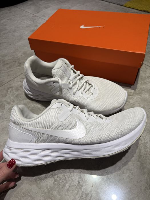 Nike Revolution 6 NN