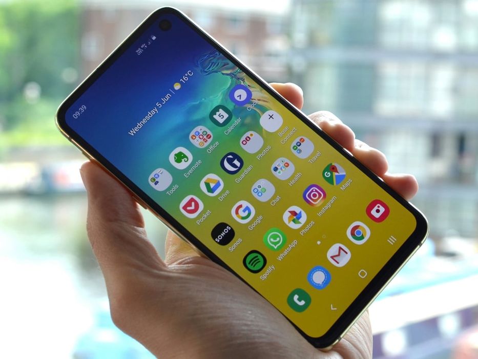 Samsung S10e. Galaxy
