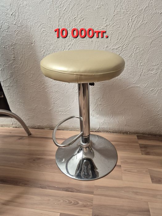 Кресло для салона и парикмахерской б/у