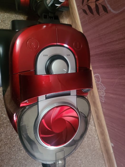 Продам пылесос рабочий