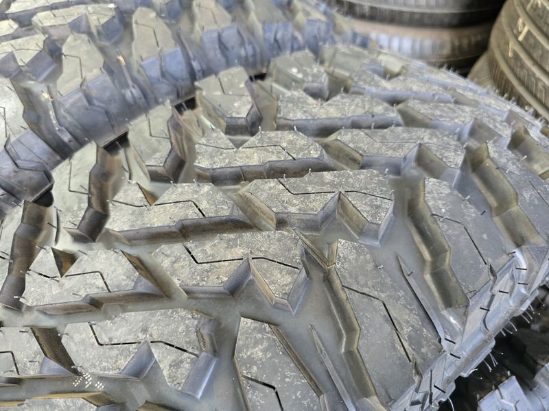 285/75/17 YOKOHAMA 4бр