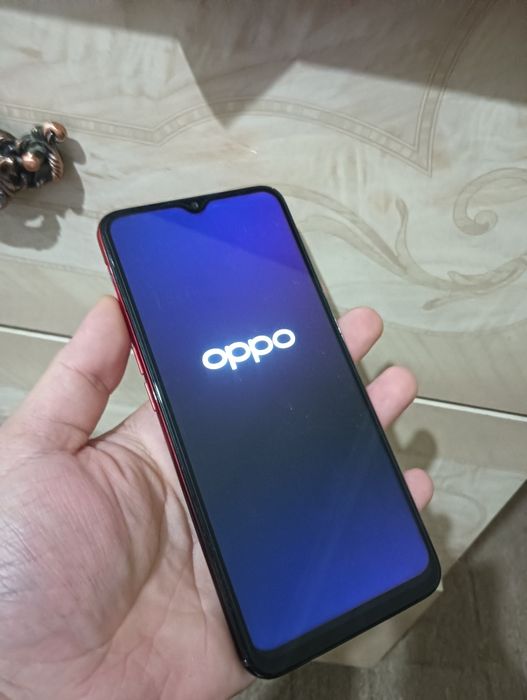 В продаже Oppo a31.