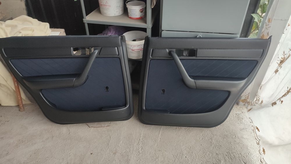 Дверные карты в хорошем состоянии