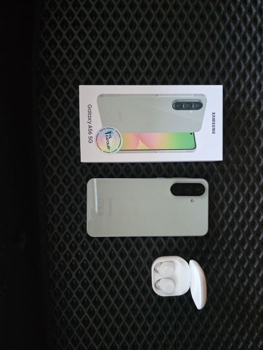 Самсунг а56 состаяние новая