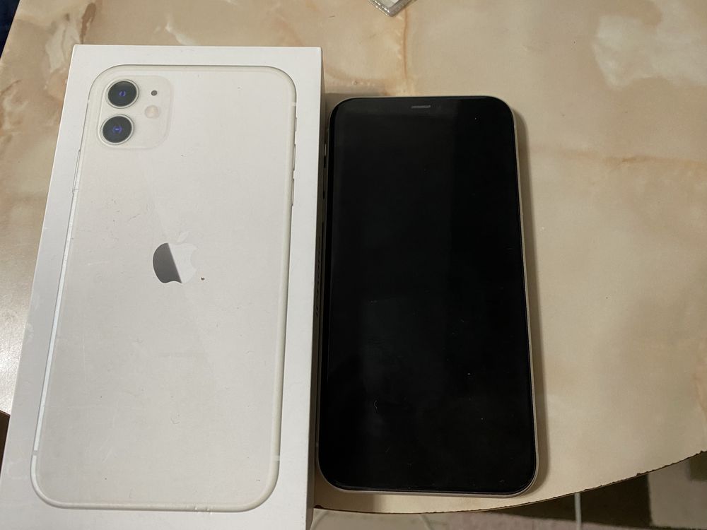 Vand iphone 11 fullbox