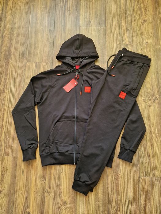 Страхотен мъжки екип анцунг размер L / XL