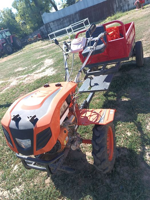 Vând motosapa in stare foarte buna