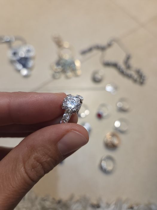 Бижута по 3 лв пръстени гердани