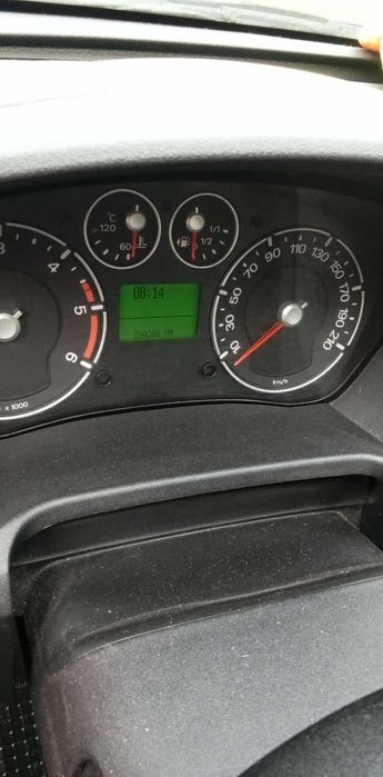 Vând ford fiesta 1.6 tdci duratorq