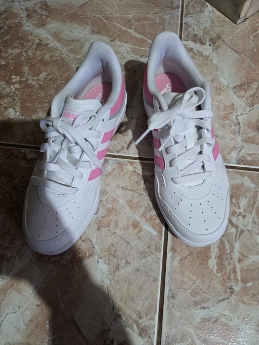 Adidasi Adidas marimea 39.5