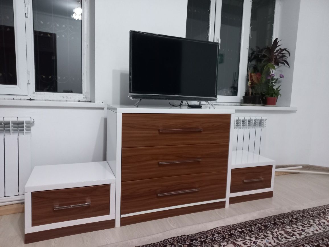 Камод и тумбы сотилади