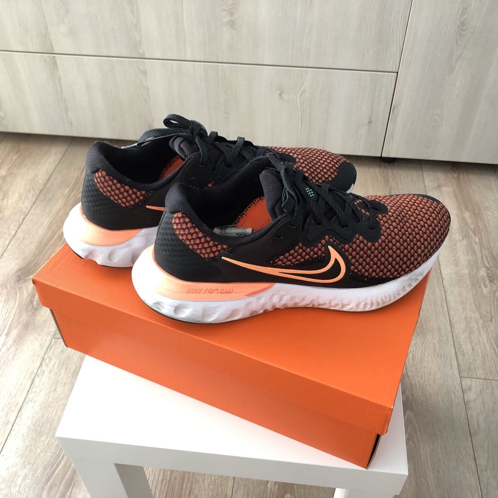 Pantofi sport NIKE Renew Ride 2, marime 42.5 EU
