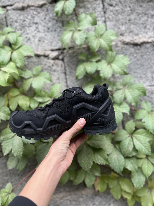 Продаю мужские кроссовки