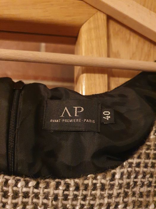 Вълнена рокля Avant Premiere Paris AP размер 40