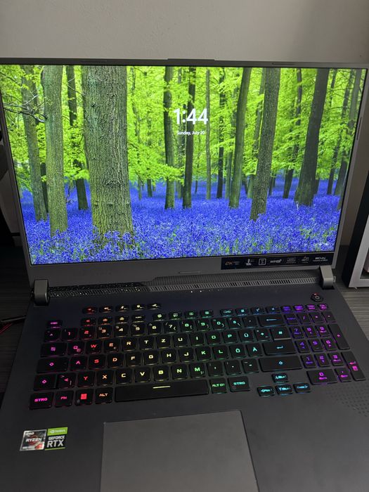 Asus rog laptop G713 RS