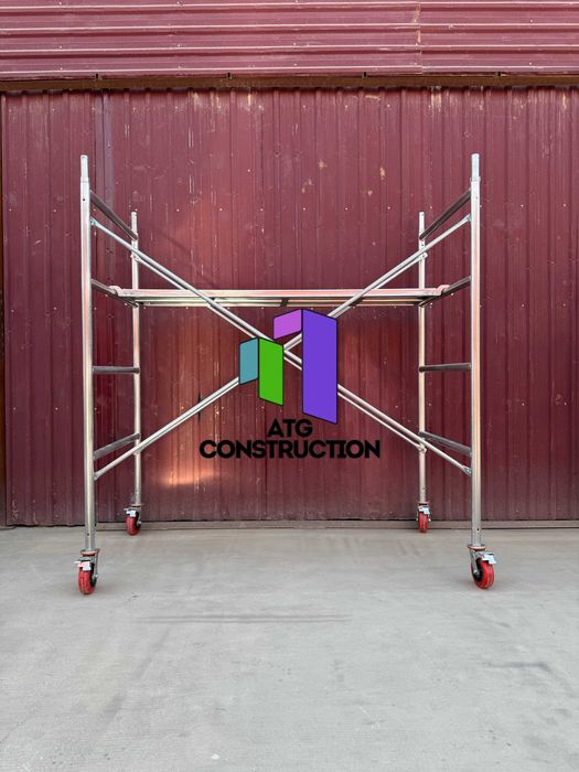 Леса строительные с настилом и колесами с тормозом, оцинкованные Китай