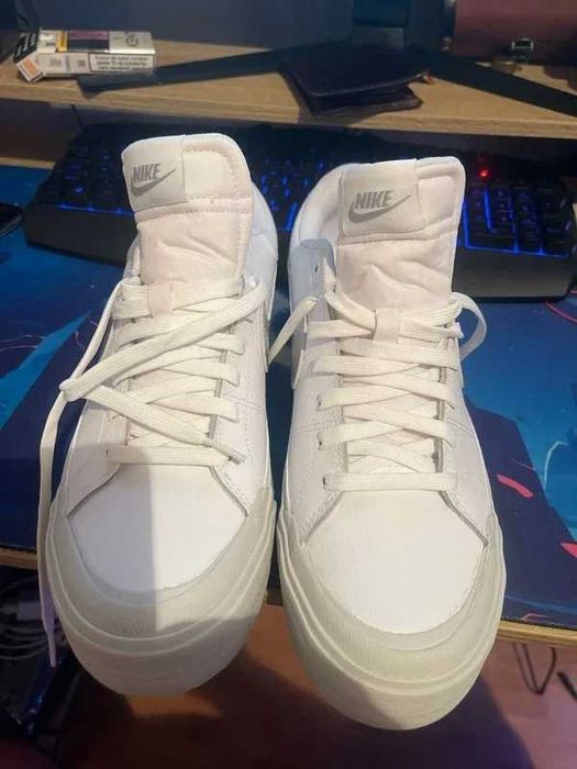 Nike Court Lagacy Lift