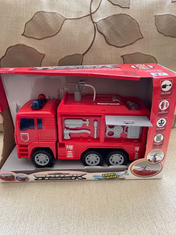 Играчка Пожарна кола с вода и сирена