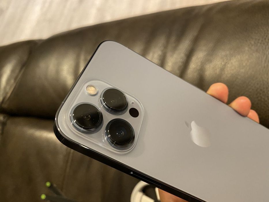 Продаю iphone 13 prо в отличном состоянии.