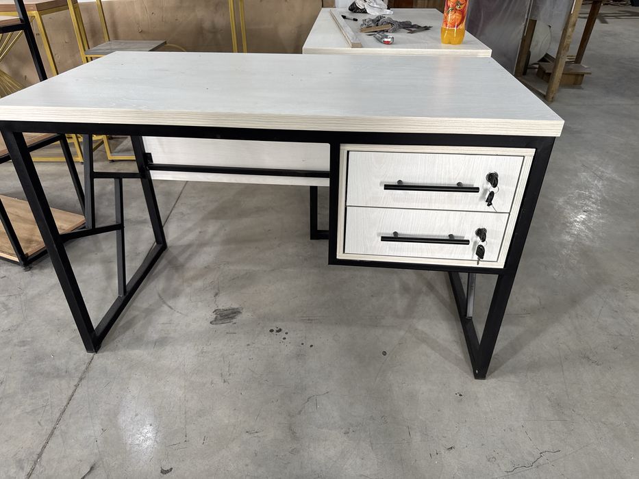 Loft mebil ishlab chiqaruvchi 400.000 boslangich narx