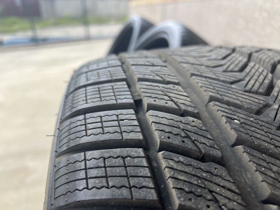 Hankook Winter i*cept evo3 W330 295/30R20 101 W XL FR