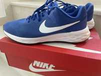 Nike Revolution 6