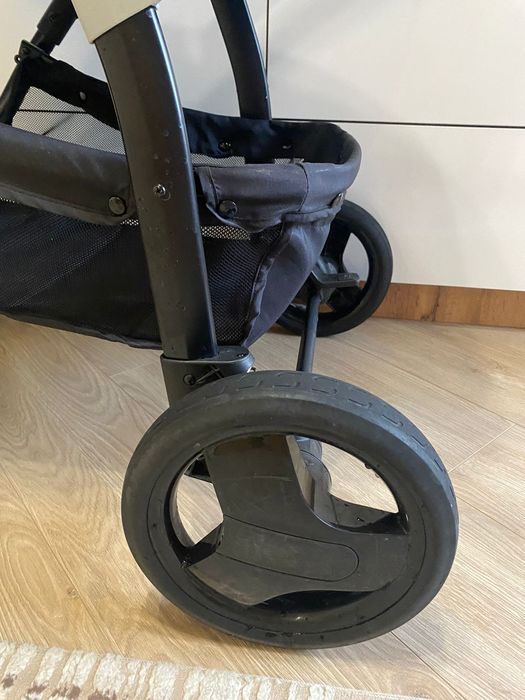 Продам коляску в отличном состоянии