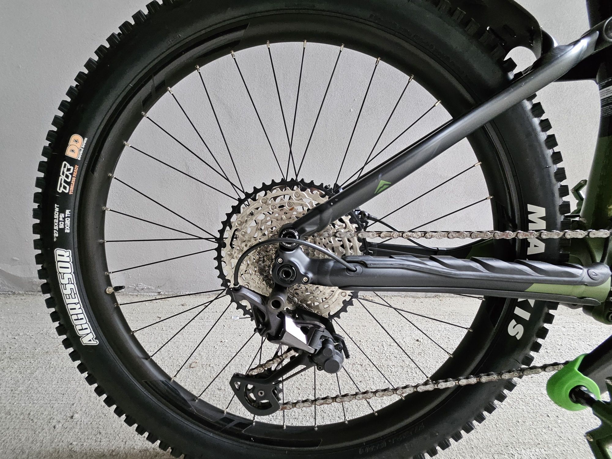 Bicicleta mtb full suspension ebike Merida eONE-SIXTY 8000 carbon