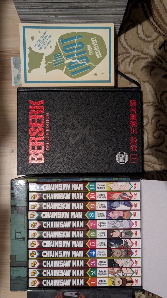 MANGA: Chainsaw Man, Death Note, Berserk, Vagabond, etc