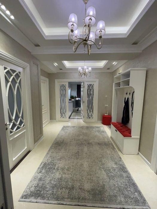 4 комнатная кваритира с АУКЦИОНА