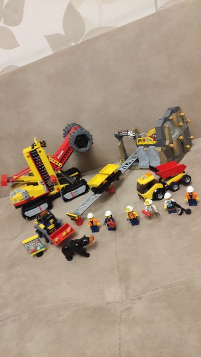 LEGO City Mining 60188 - Миньори експерти