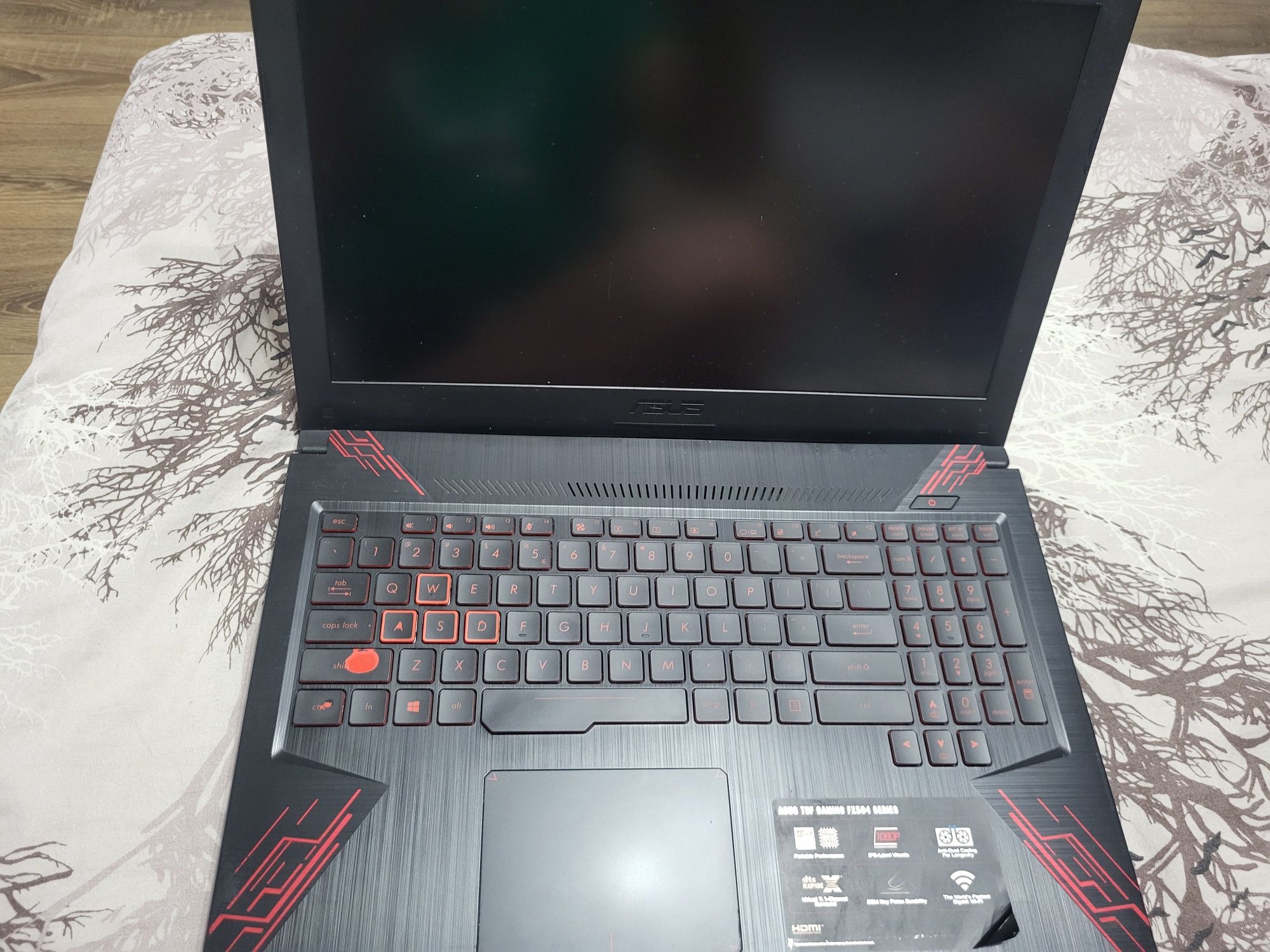 Laptop ASUS tuf gaming  FX504