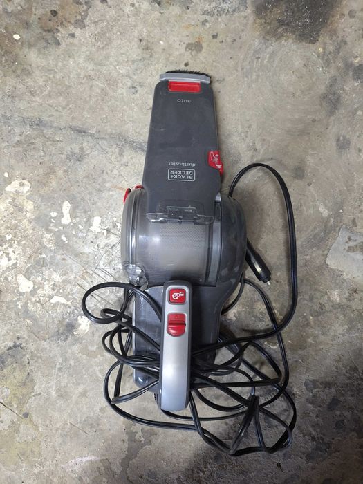 Ръчна прахосмукачка за автомобил Black & Decker