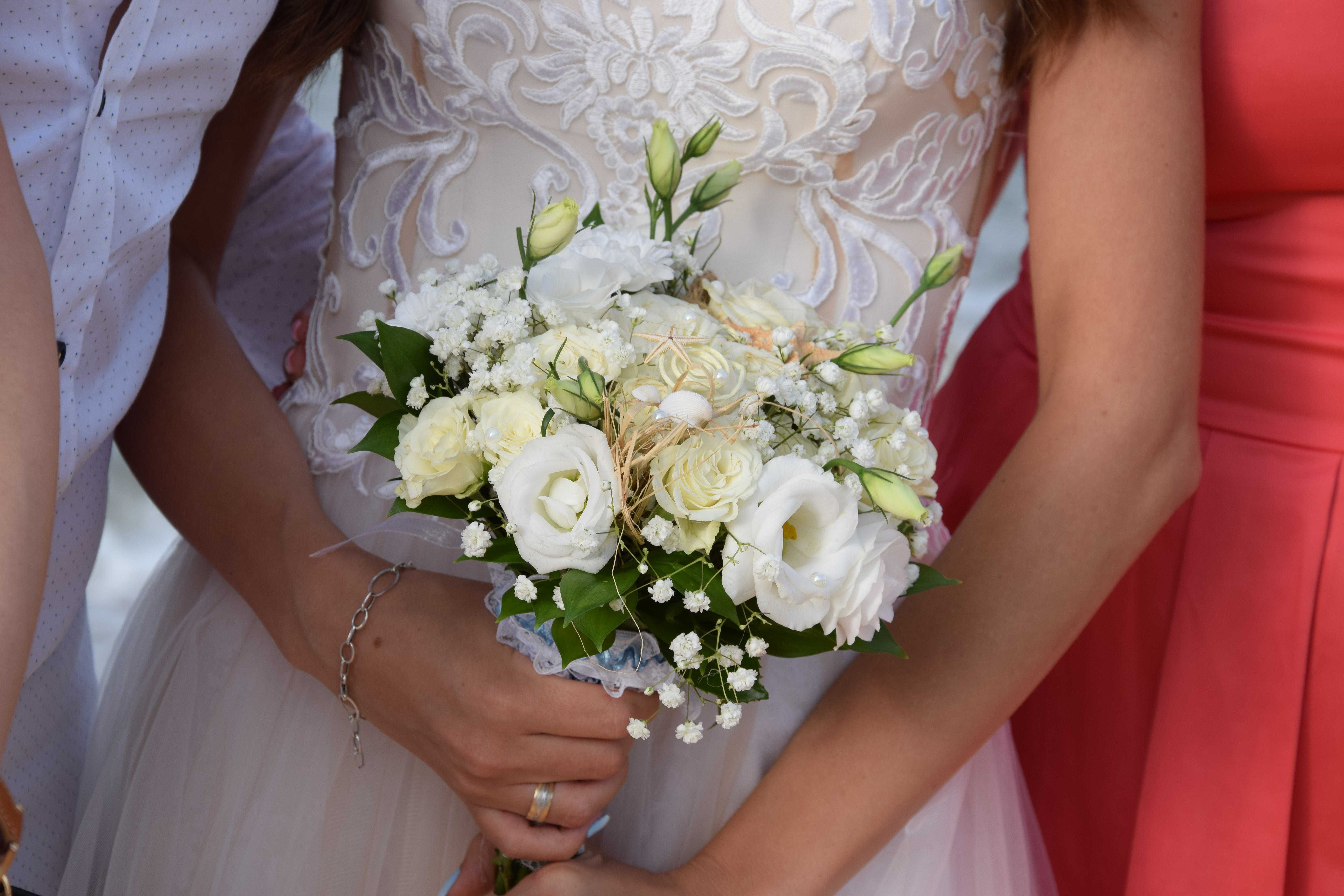 Сватбена рокля-дизайнер Стоян Радичев