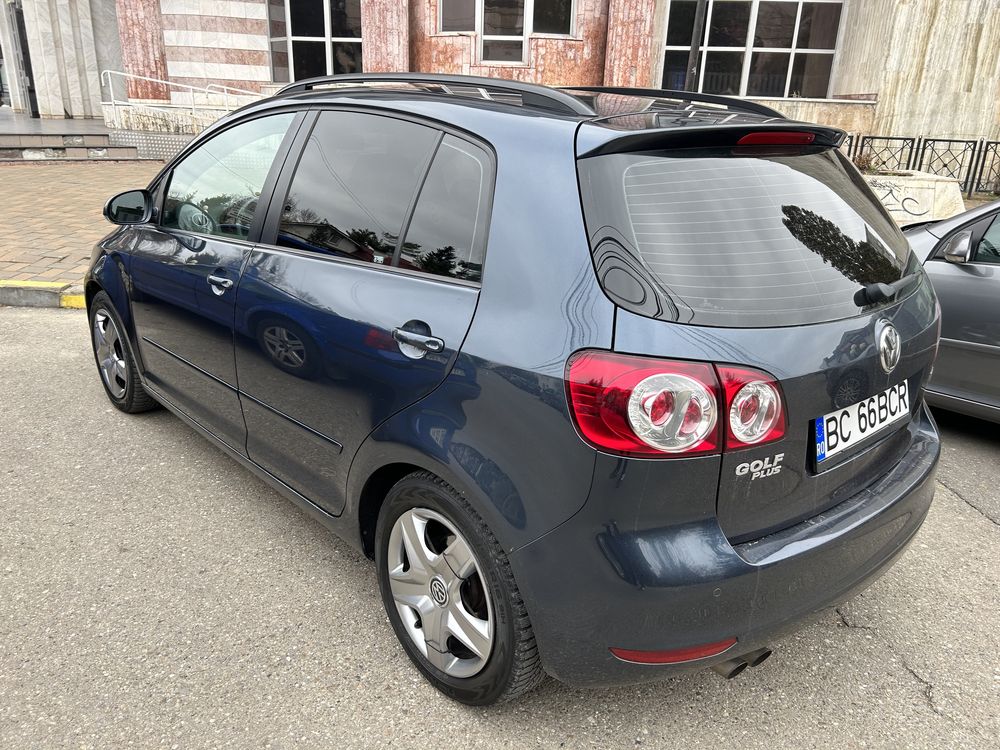 Volkswagen Golf 6 Plus 2.0 TDI - 110 cp - Euro 5 / Navigație