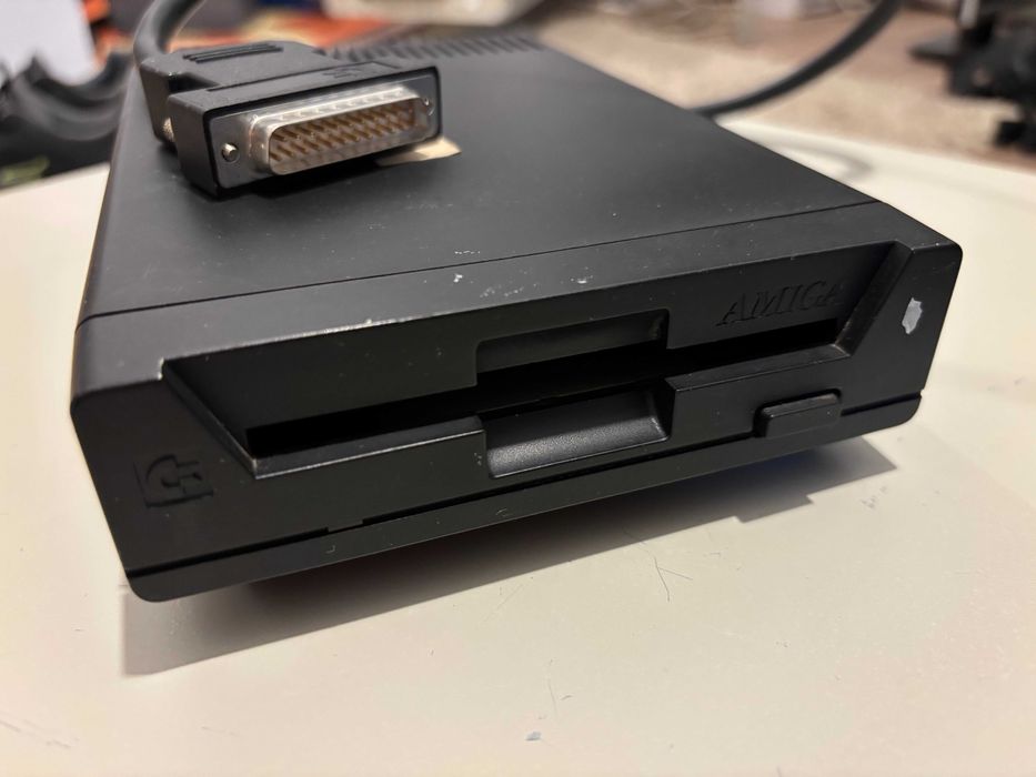 unitate floppy Amiga